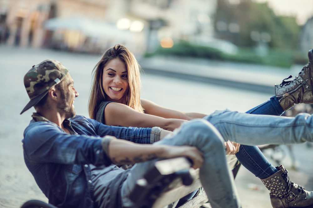 Ради девушки песня. Мир девчонок фильм 2016. Эмран хашми и жаклин фернандес. The last song фильм. Барбара рамелла.